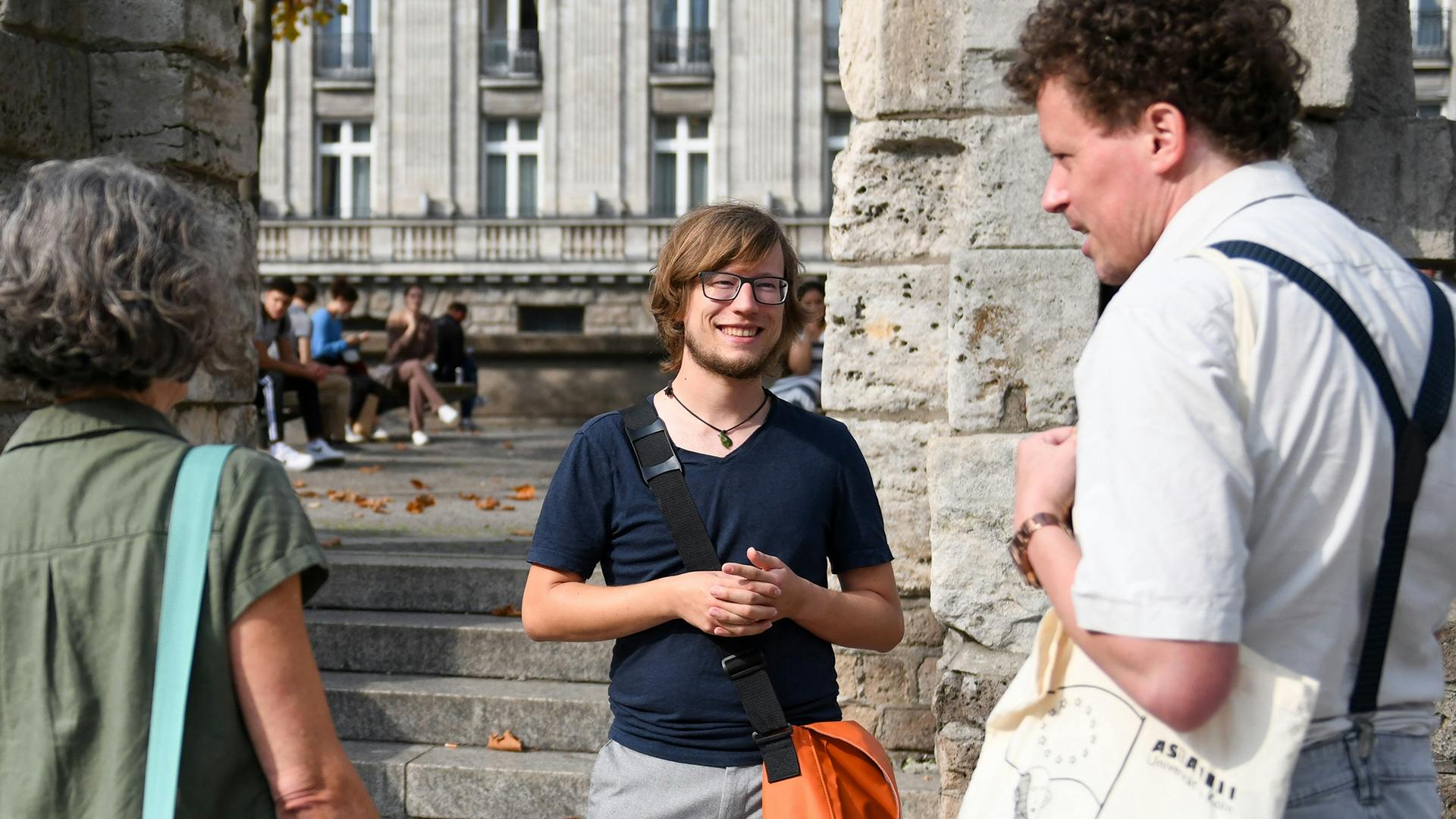 Guided walking tour in Cologne's Old Town