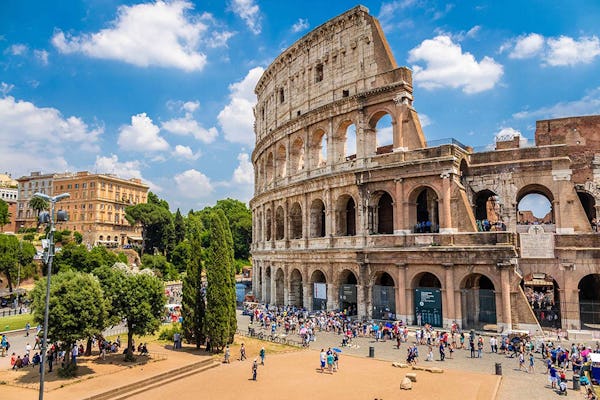 Visita guiada al Coliseo, el Monte Palatino y el Foro Romano con acceso prioritario