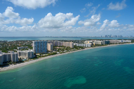 Helicopter tour Fort Lauderdale city and beaches