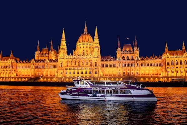 Danube river cruise with four course dinner and piano battle show