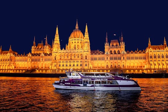 Croisière sur le Danube avec dîner de 3 plats et représentation de piano