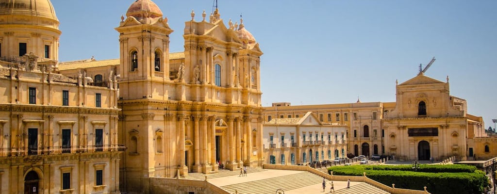 Noto cultural walking tour from Syracuse