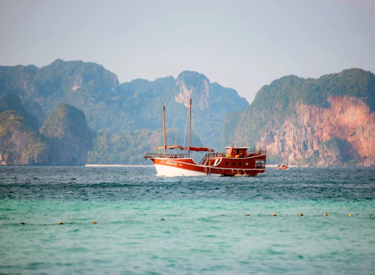 Andaman Sea Cruise from Krabi with Dinner