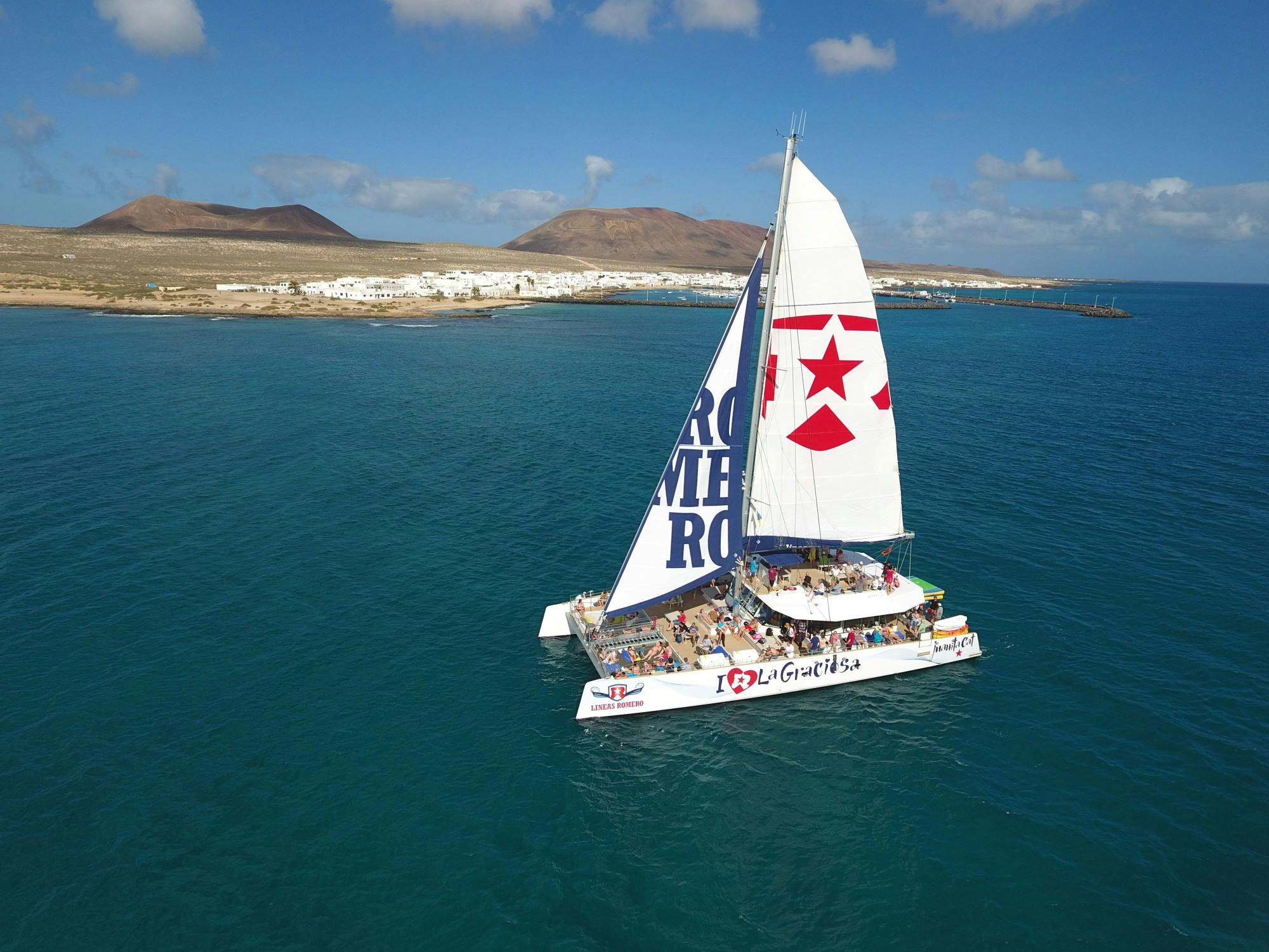 Excursion en catamaran I love La Graciosa