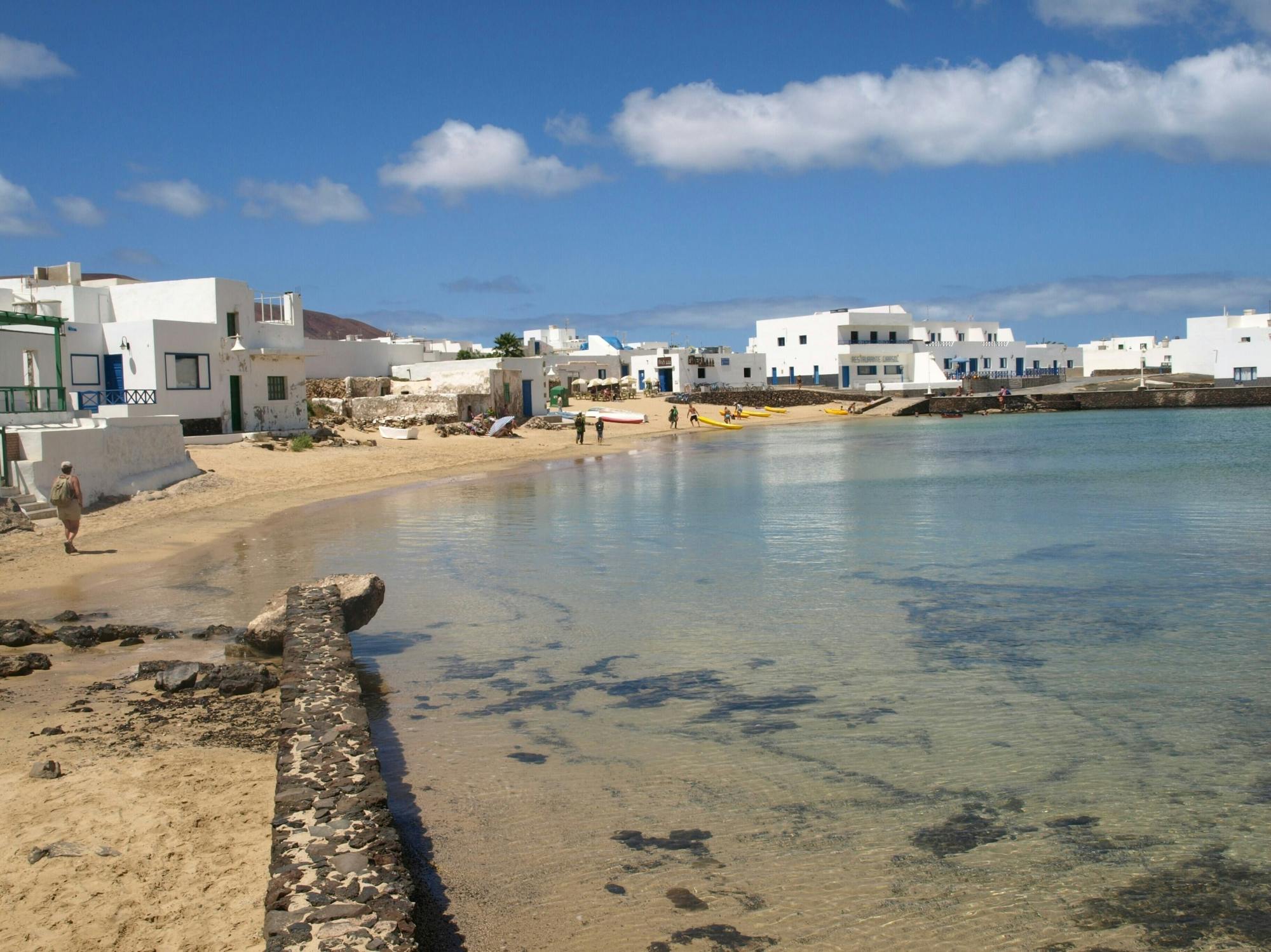 Ferry to La Graciosa with Transfers