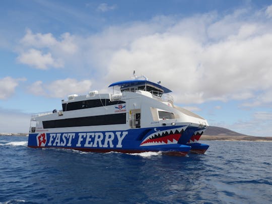 Ferry Lanzarote a Fuerteventura con Lineas Romero