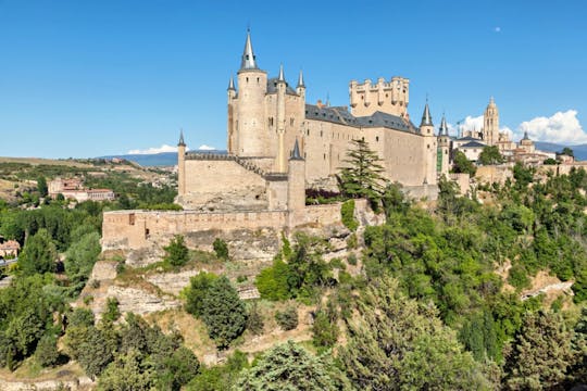 Alcázar de Segovia skip-the-line tickets met audiotour