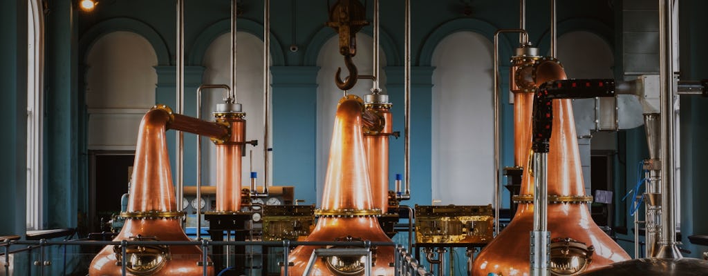 Cata de whisky en Giant's Causeway y Titanic Distillers desde Dublín