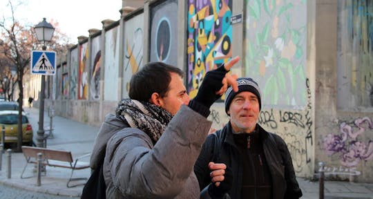Erkundung der Straßenkunst in Madrid mit einem Einheimischen