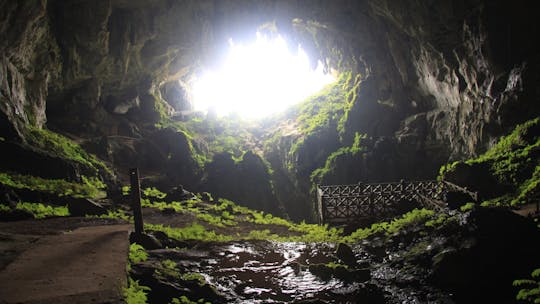 Cidade de Bau Country com caverna de fadas, labirinto de rochas e excursão à caverna de vento