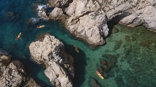 Kajak und Schnorcheln in Tossa de Mar mit Drei-Gänge-Menü