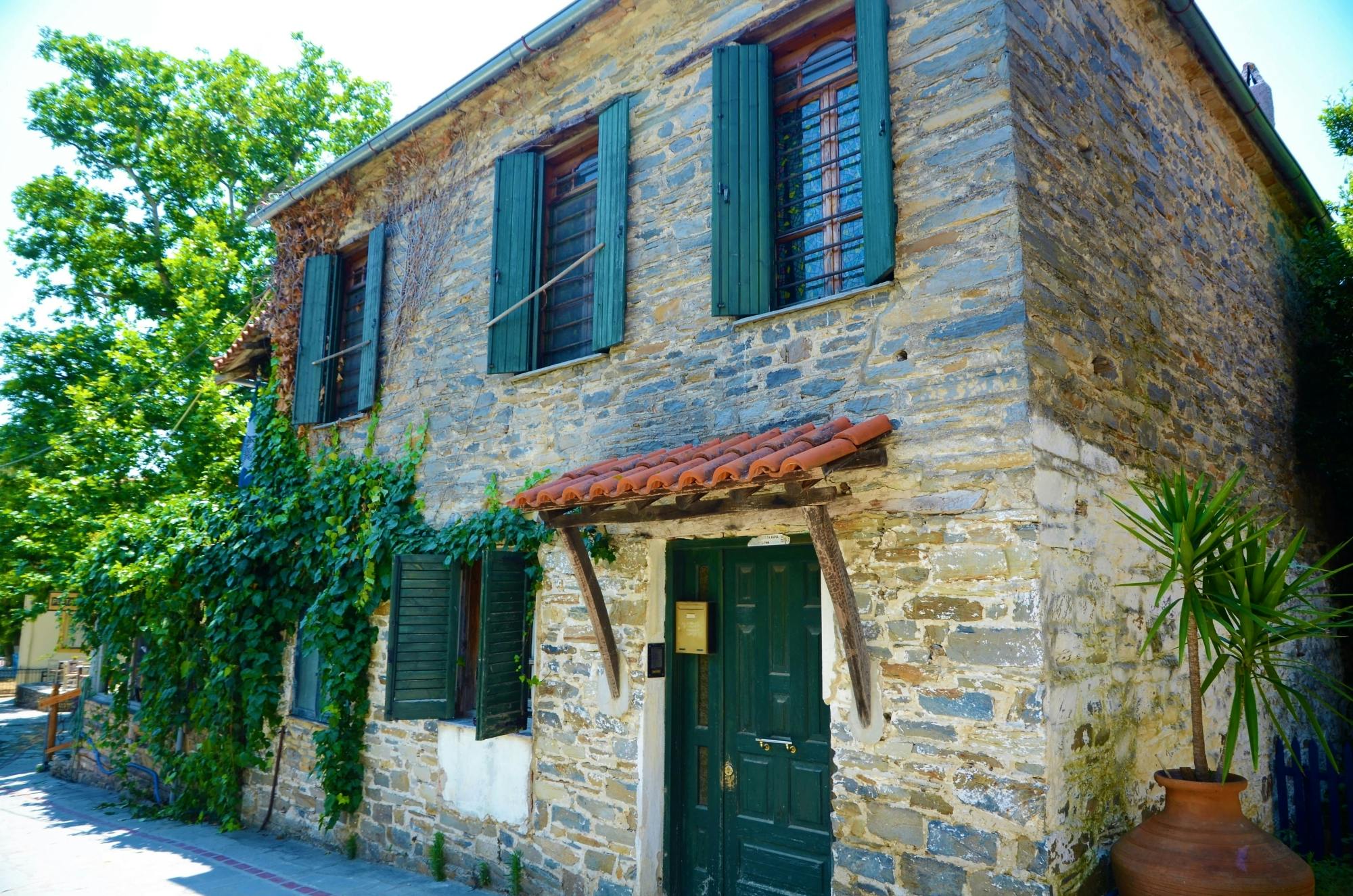 Explore Sithonia