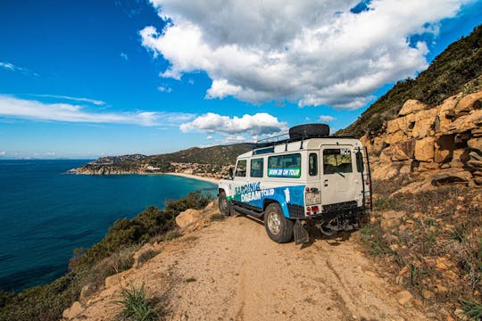 Excursion d'une journée en 4x4 à Villasimius et aux plages de Cagliari