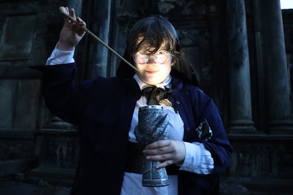 Crea tu propia experiencia con la varita mágica en Edimburgo