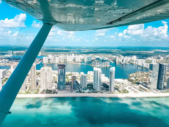 Privatflugzeug-Tour zum Strand von Miami mit Getränken