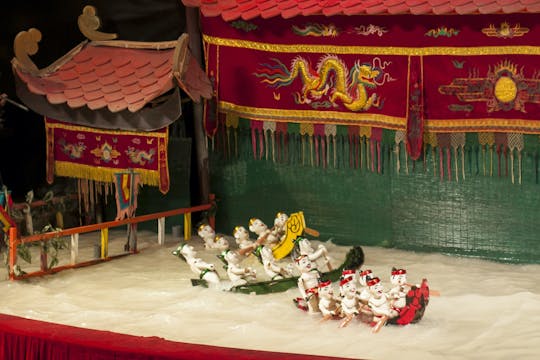 Spectacle de marionnettes sur l'eau vietnamiennes Ha Noi et dîner buffet