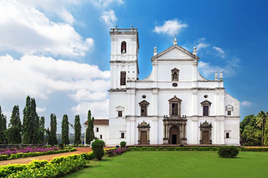 Panaji og gamle Goa med besøk i Bom Jesus-basilikaen
