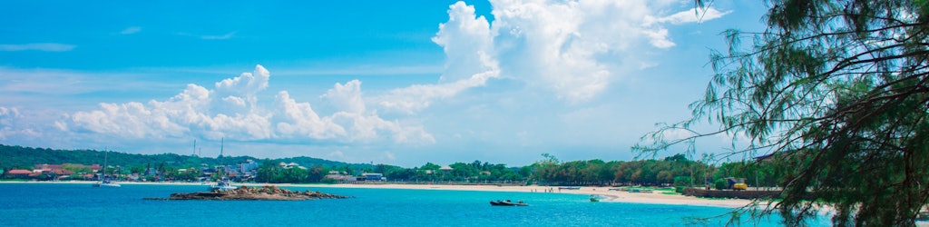 A tropical sanctuary, with deep-blue waters, Trincomalee is textbook Sri Lanka.