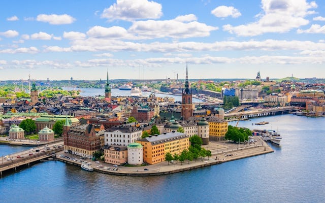 Het verkenningsspel en de rondleiding door de oude binnenstad van Stockholm