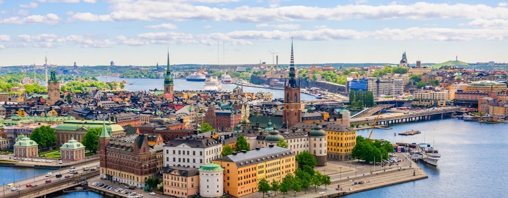 Het verkenningsspel en de rondleiding door de oude binnenstad van Stockholm