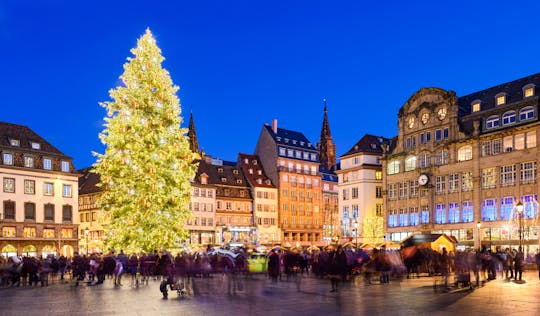 Visita al mercado navideño de Estrasburgo con un local