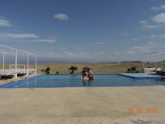 Tour in die Agafay-Wüste mit Mittagessen am Swimmingpool