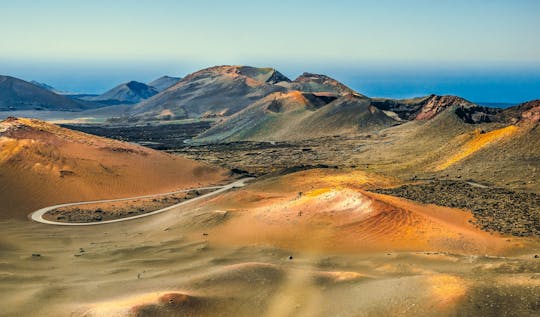 Tour guidato di un'intera giornata al vulcano di Lanzarote