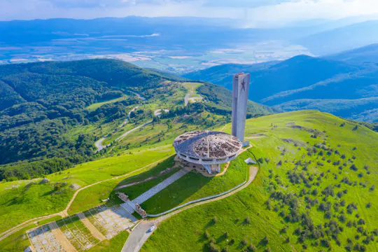 Dagtour naar het Buzludzha Monument en de Rozenvallei vanuit Sofia