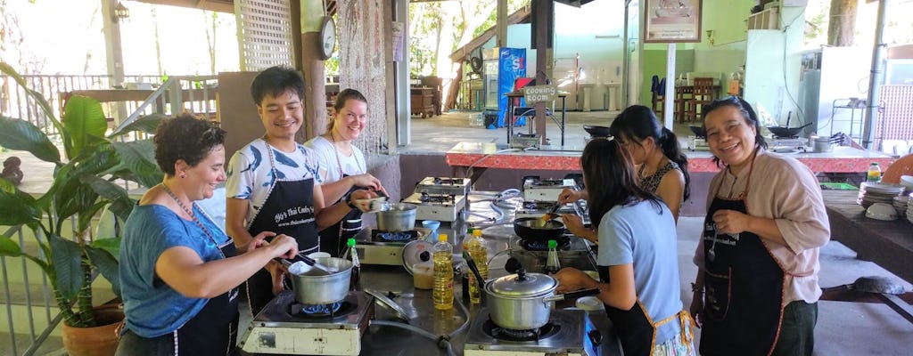 Lezione serale di cucina tailandese con lo chef Ya ad Ao Nang