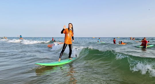 Clase de surf en Albufeira con transporte