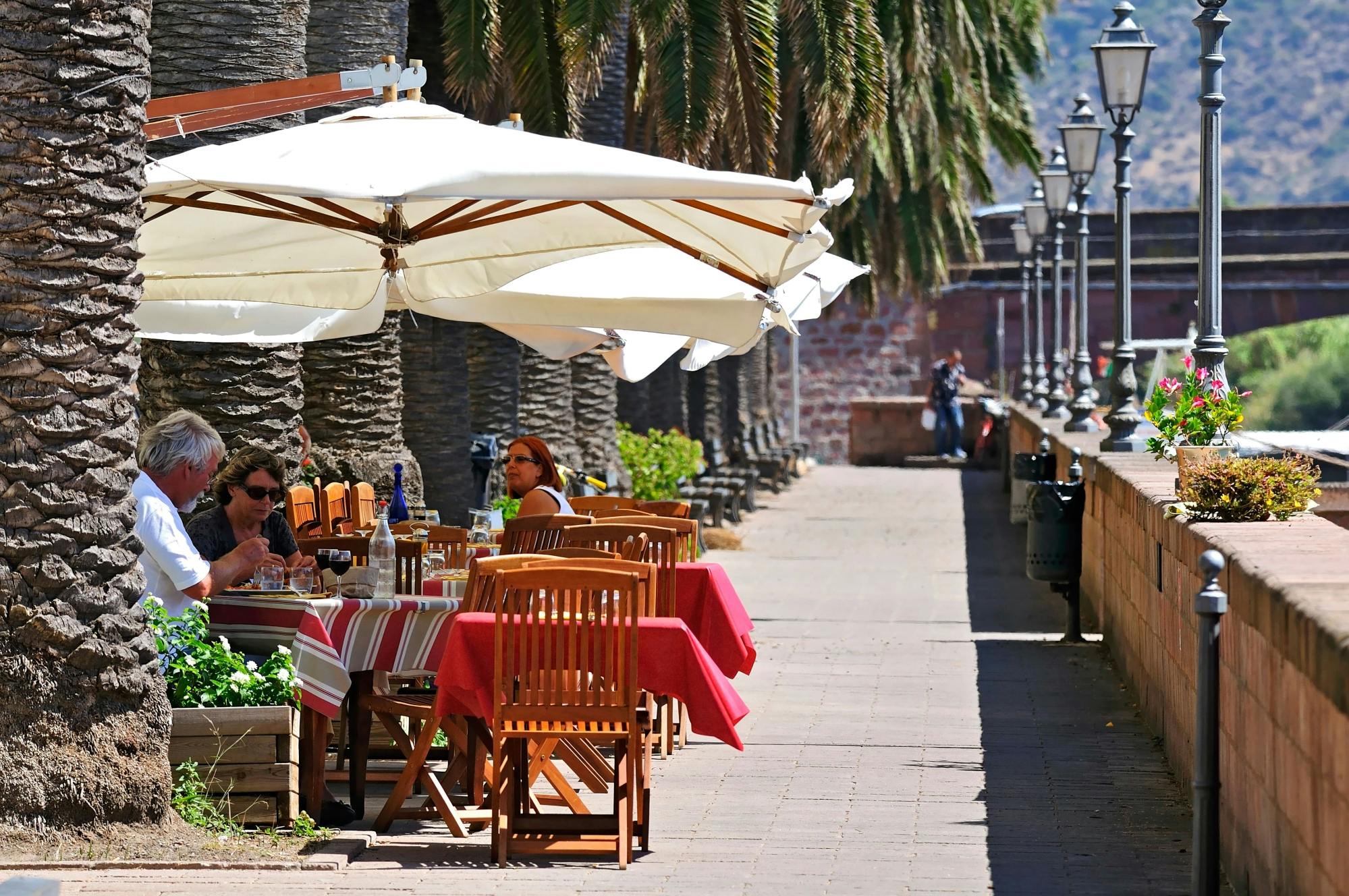 Market day in Bosa