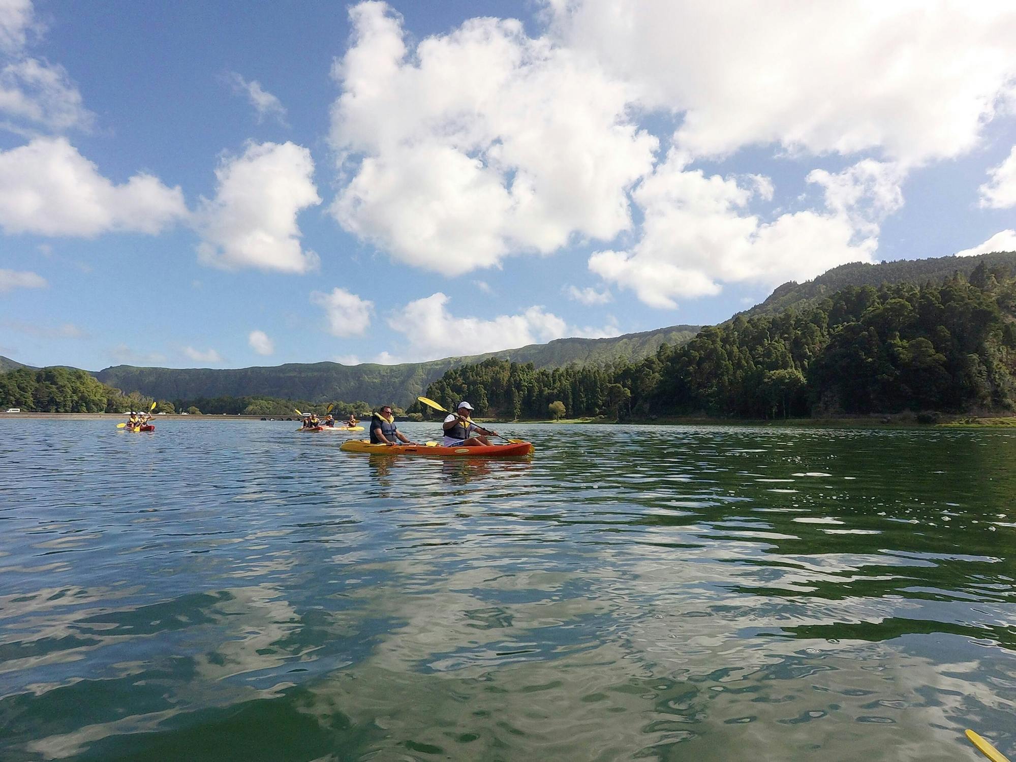 Canoa di Furnas con il Parco Terra Nostra