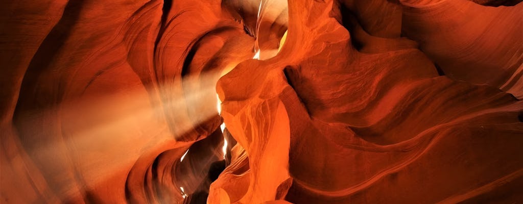 Tour of the Upper Antelope Canyon with shuttle ride and local guide