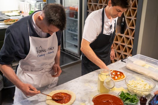 Gelato and pizza making class in Milan