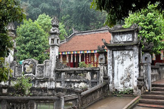 Experiência de peregrinação de dia inteiro ao pagode do Perfume com almoço local
