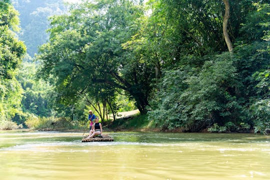 Spływ rzeką Khao Sok z rezerwatem dla słoni i lunchem