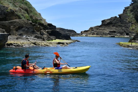 Two-hour kayak rental in Vila Franca do Campo