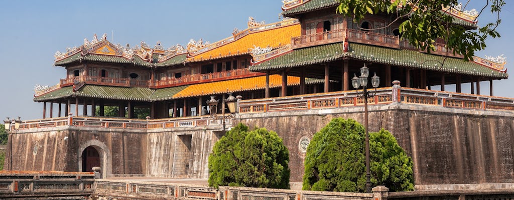 Excursão de dia inteiro à Cidade Imperial de Hue saindo de Hoi An com almoço