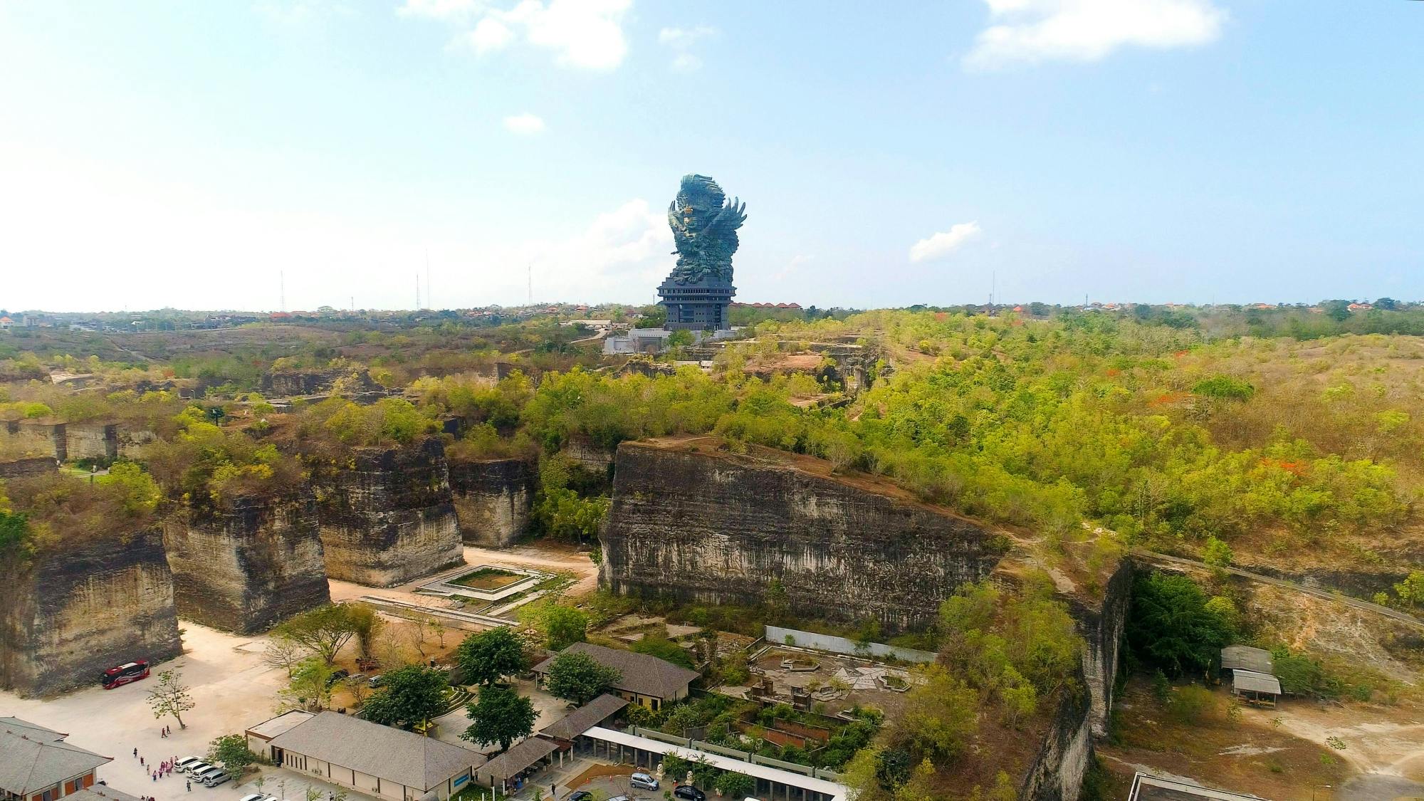 The Monument Private Tour