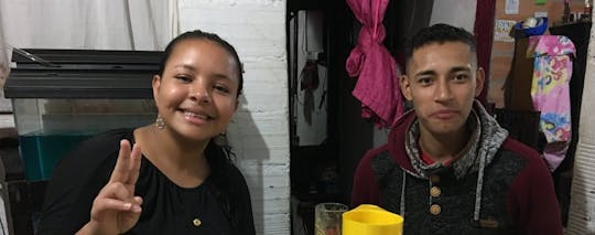 Cena con una famiglia locale a Medellin
