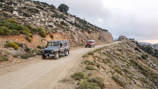 Excursión en 4x4 por las montañas del sur de Creta con caminata por el desfiladero de Ha