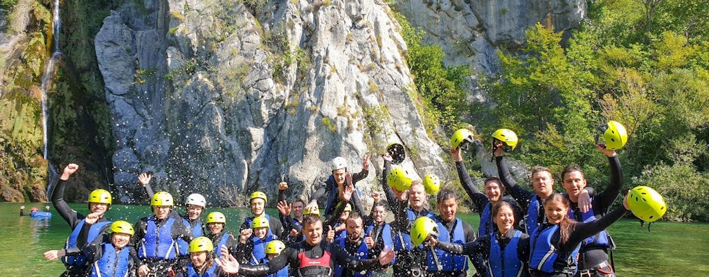Avventura di canyoning di base sul fiume Cetina