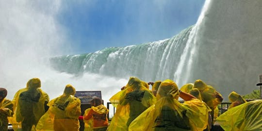 Best of Niagara Falls small group walking tour and cruise
