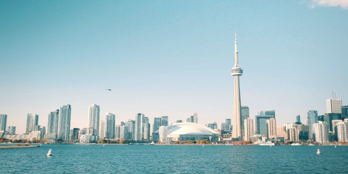 Best of Toronto walking tour with CN Tower and cruise