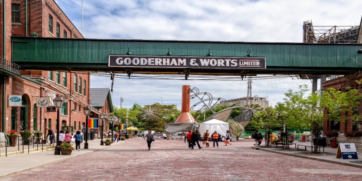 The Canuck culinary walking tour in Toronto