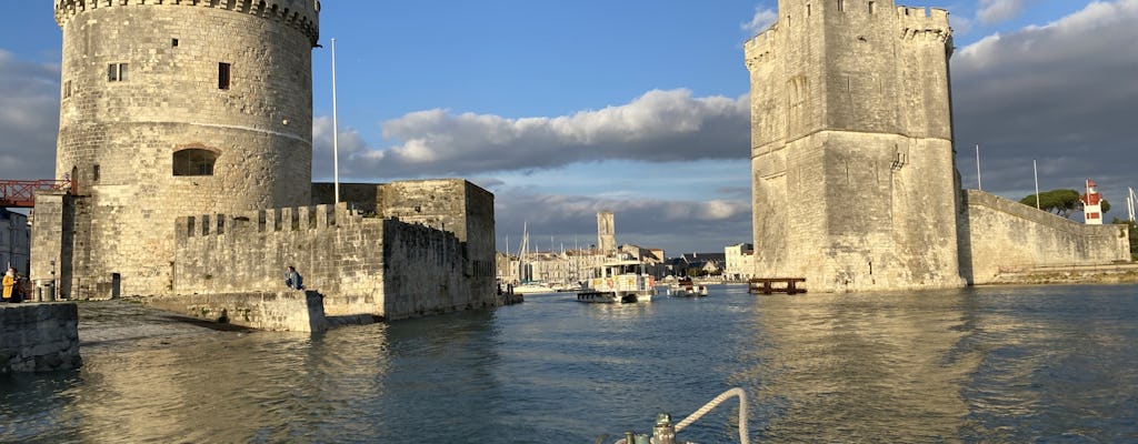 Houten boottocht in de baai van La Rochelle