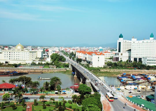 Inland City-tour van een halve dag vanuit Ha Long
