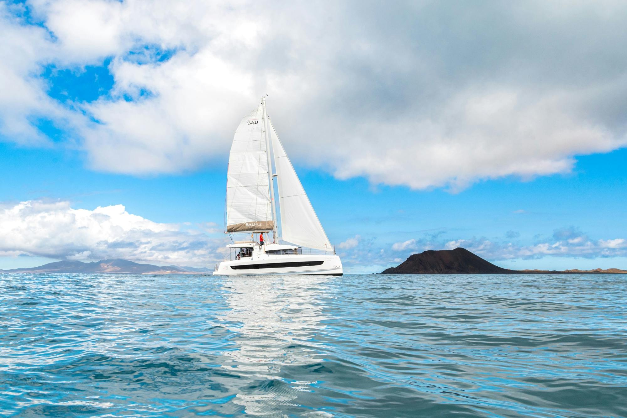 Croisière de luxe en catamaran Oby à Corralejo