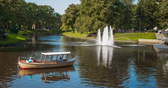 Canal Boat Sightseeing Tour in Riga