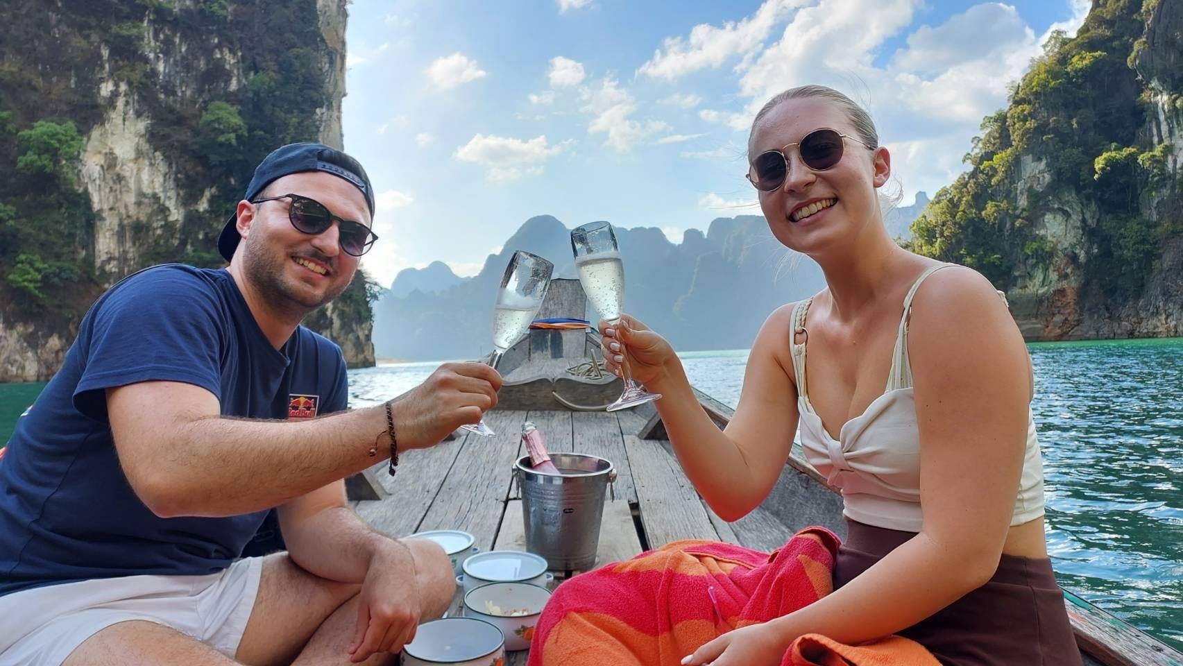 Cheow Lan Lake cruise and safari with food and drinks